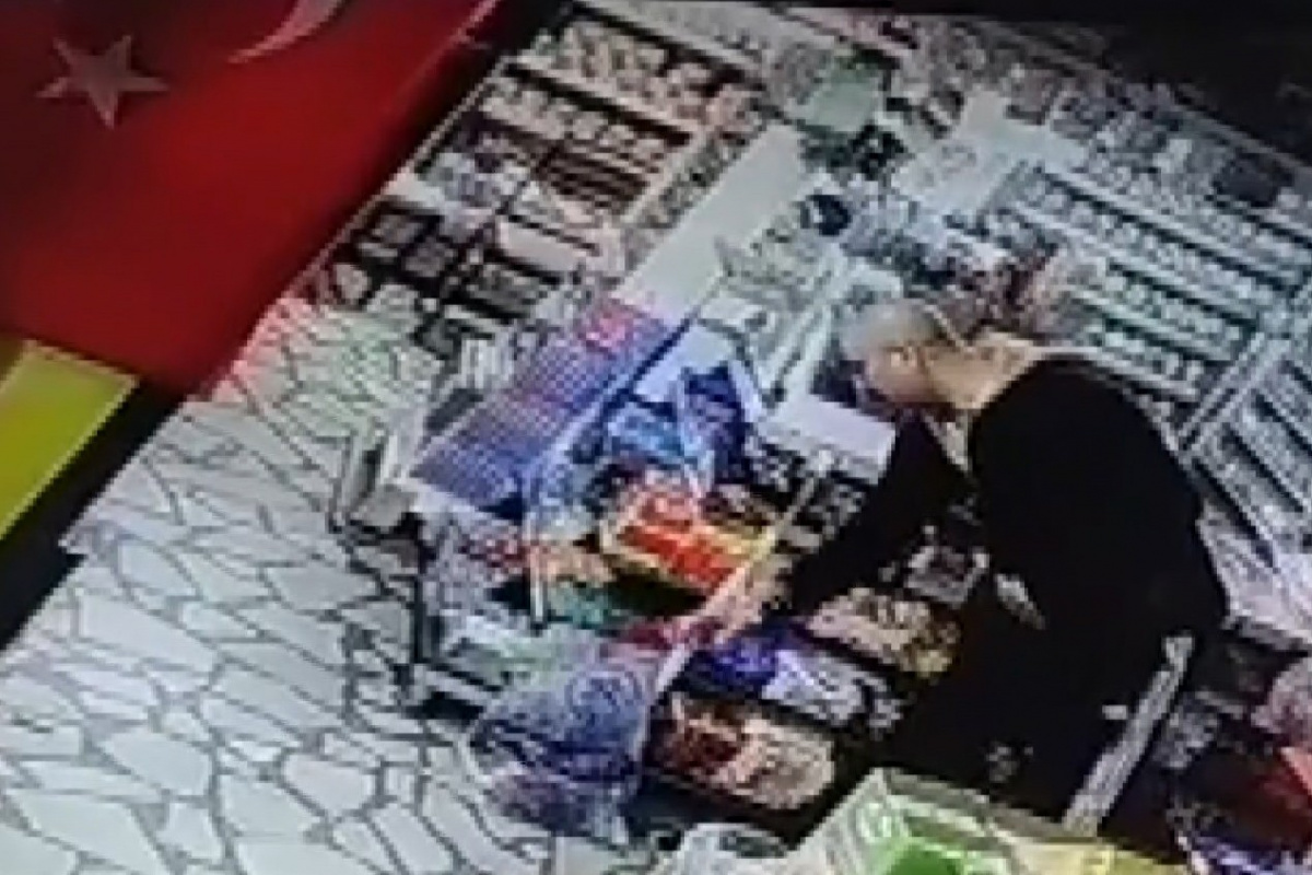 Bayram için aldığı kıyafetler çalındı