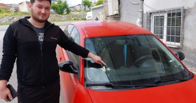 Bayram sabahı atılan maganda kurşunu aracın camına isabet etti