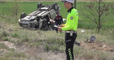 Bayramları kabusa döndü, tilkiye çarpmamak takla attı: 5 yaralı