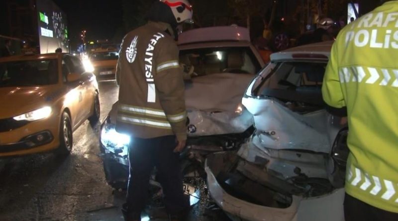 Beşiktaş'ta zincirleme trafik kazası: 2 yaralı