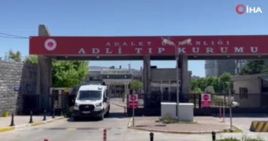 Bıçaklanarak öldürülen diş hekiminin cenazesi Adli Tıp Kurumu'ndan alındı