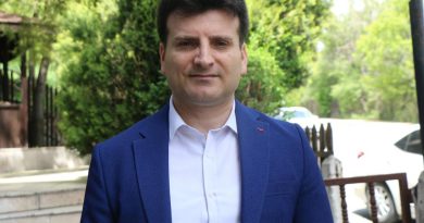 Bilim Kurulu Üyesi Prof. Dr. Yiyit: '10 güne kadar kalan kısıtlamalar kalkacak'