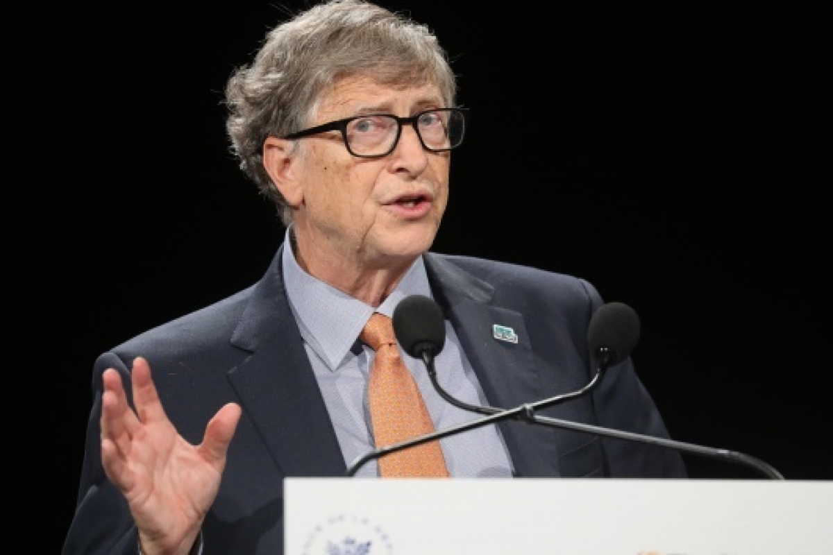 Bill Gates korona virüse yakalandı