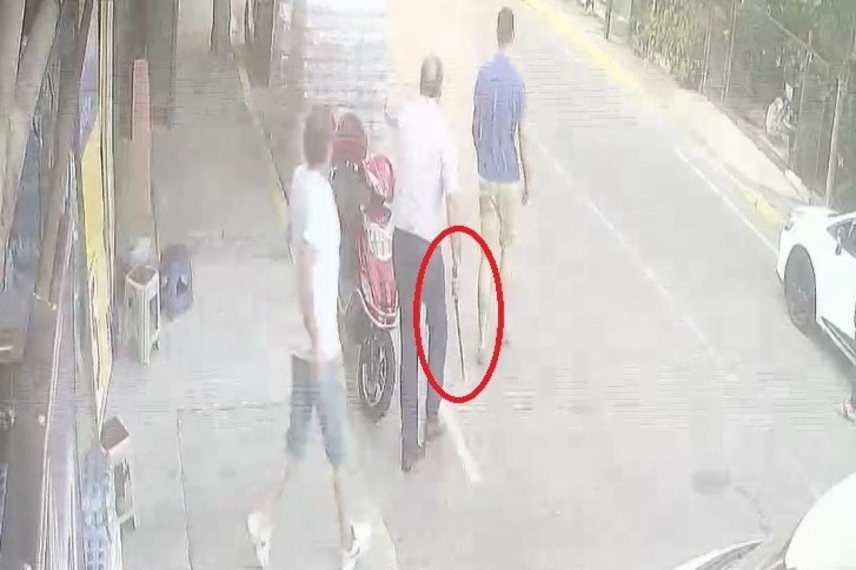 Bir metrelik kılıçla dehşet saçtı, yaralanan esnaf iki kez ölümden döndü