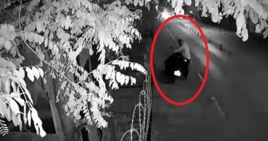 Bursa'da göz göre göre motosiklet hırsızlığı kamerada