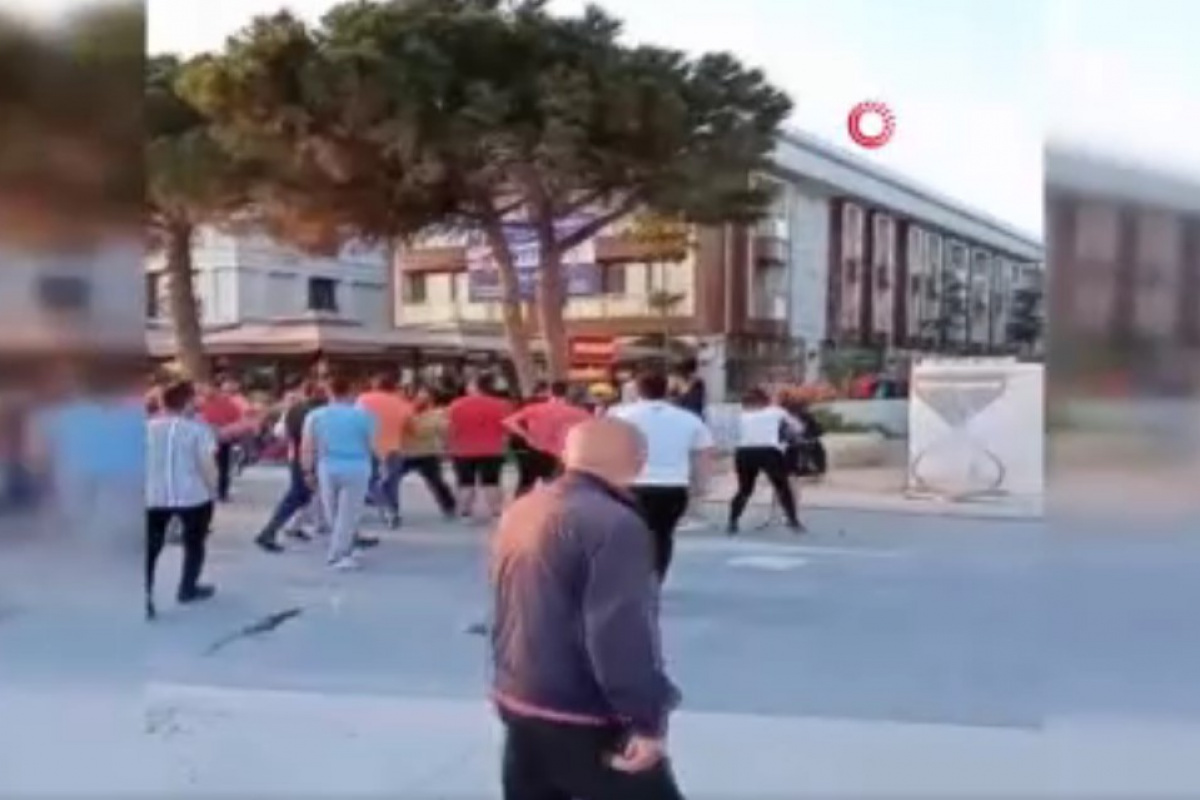 Büyükçekmece sahilinde 'tehlikeli motosiklet kullandın' kavgası