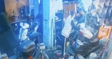 Çalınan motorunu parçasından tanıyınca hırsızlar yakayı ele verdi!