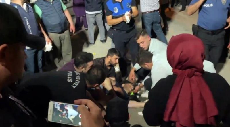 Cengiz Kurtoğlu konserinde silahlı kavga: 2 yaralı