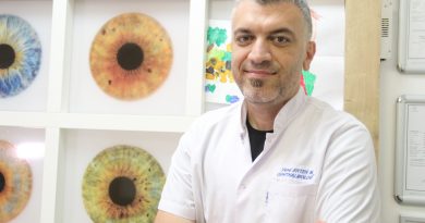 Çocuk fotoğraflarında kırmızı çıkan göz bebeği rengi sağlık habercisi