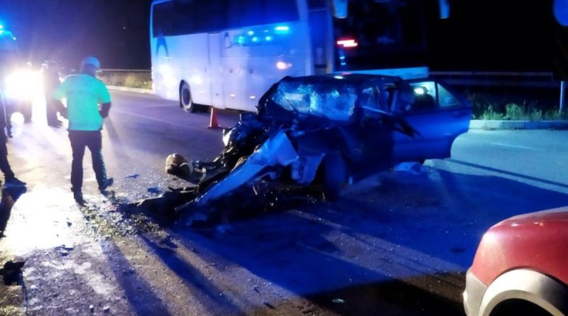 Çorum’da yolcu otobüsü otomobille çarpıştı: 6 yaralı