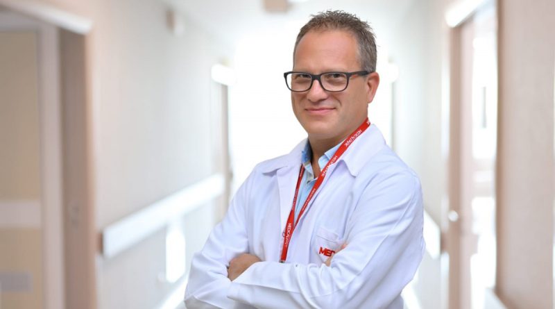 Dermatoloji uzmanları: 'Güneş ışınları deri yaşlanmasına neden olabilir'