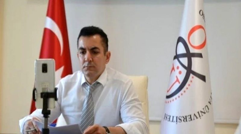 Derste kalp krizi geçirip hayatını kaybeden öğretim üyesi son yolculuğuna uğurlandı