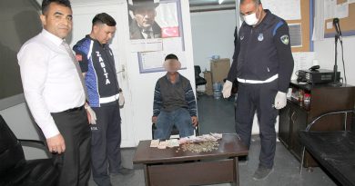 Dilencilik yaparak yarım günde 530 lira topladı