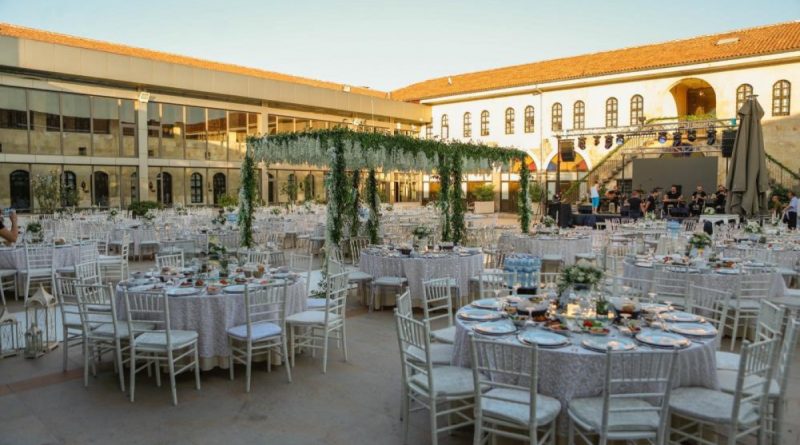 Düğün yapan çiftlere kral dairesi bedava