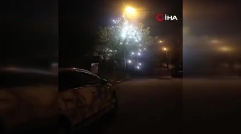 Elektrik kabloları bomba gibi patladı