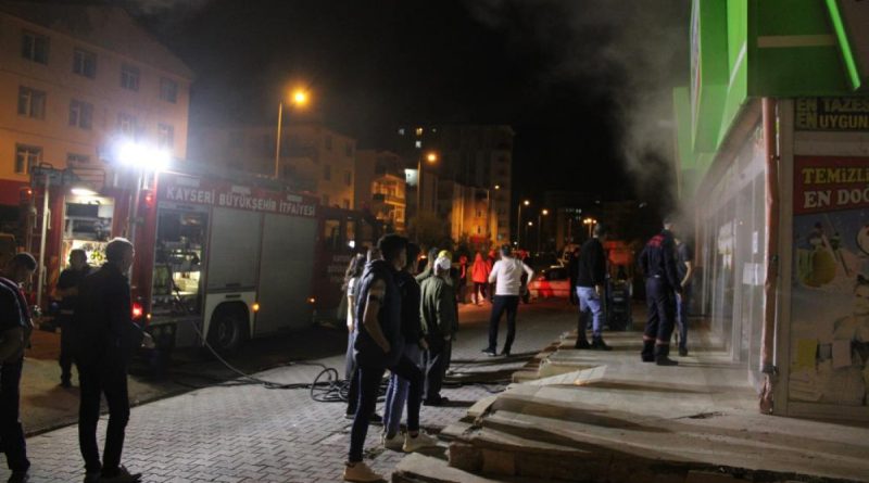 Eski çalışan girdiği marketi önce soydu sonra yaktı