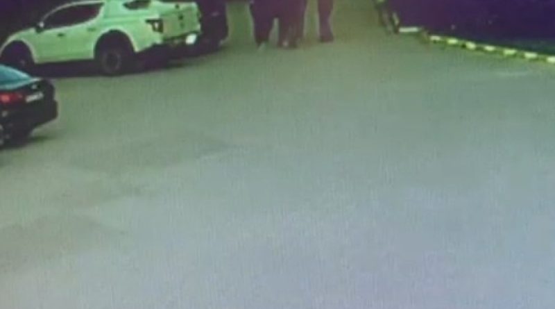 Eski milletvekili ağabeyine kurşun yağdırdı