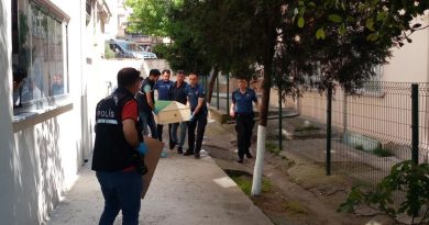 Evinin balkonunda ölü bulundu