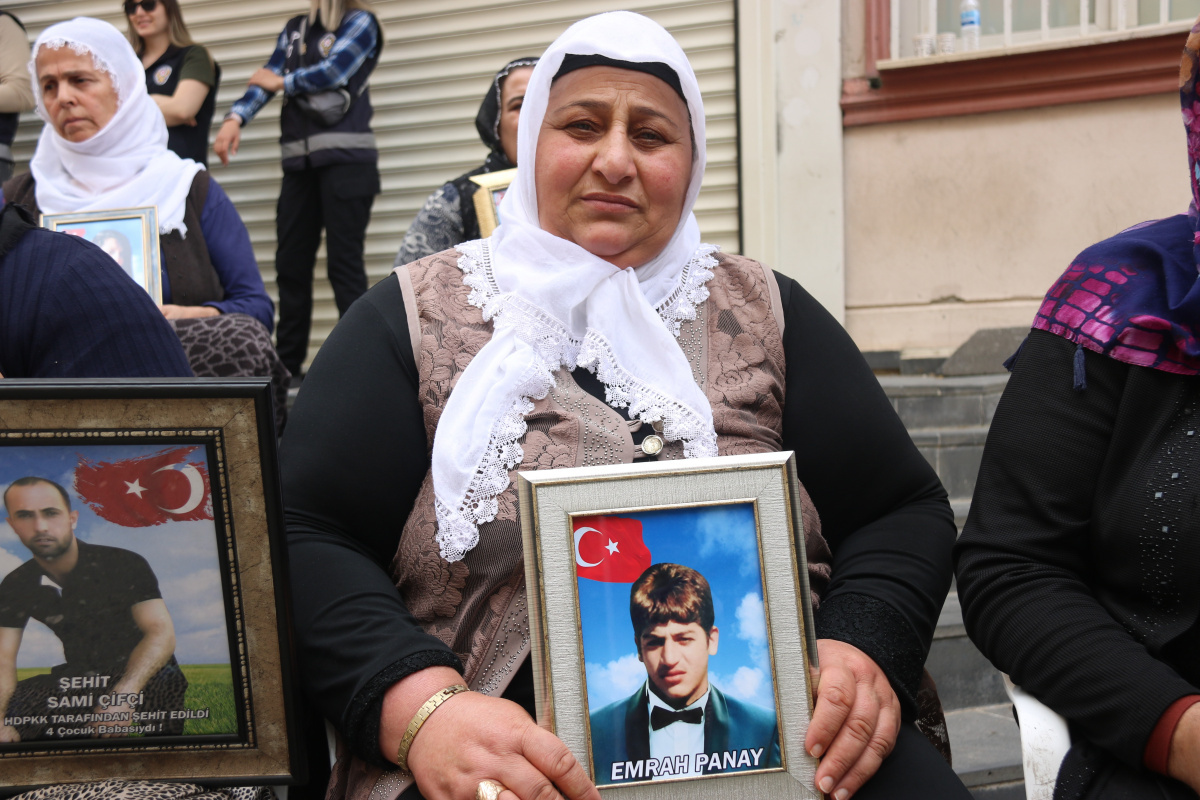 Evlat nöbetindeki anneden oğluna çağrı
