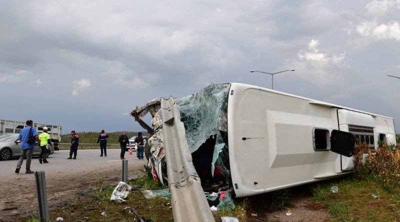 Gaziantep'te feci kaza: 14 yaralı