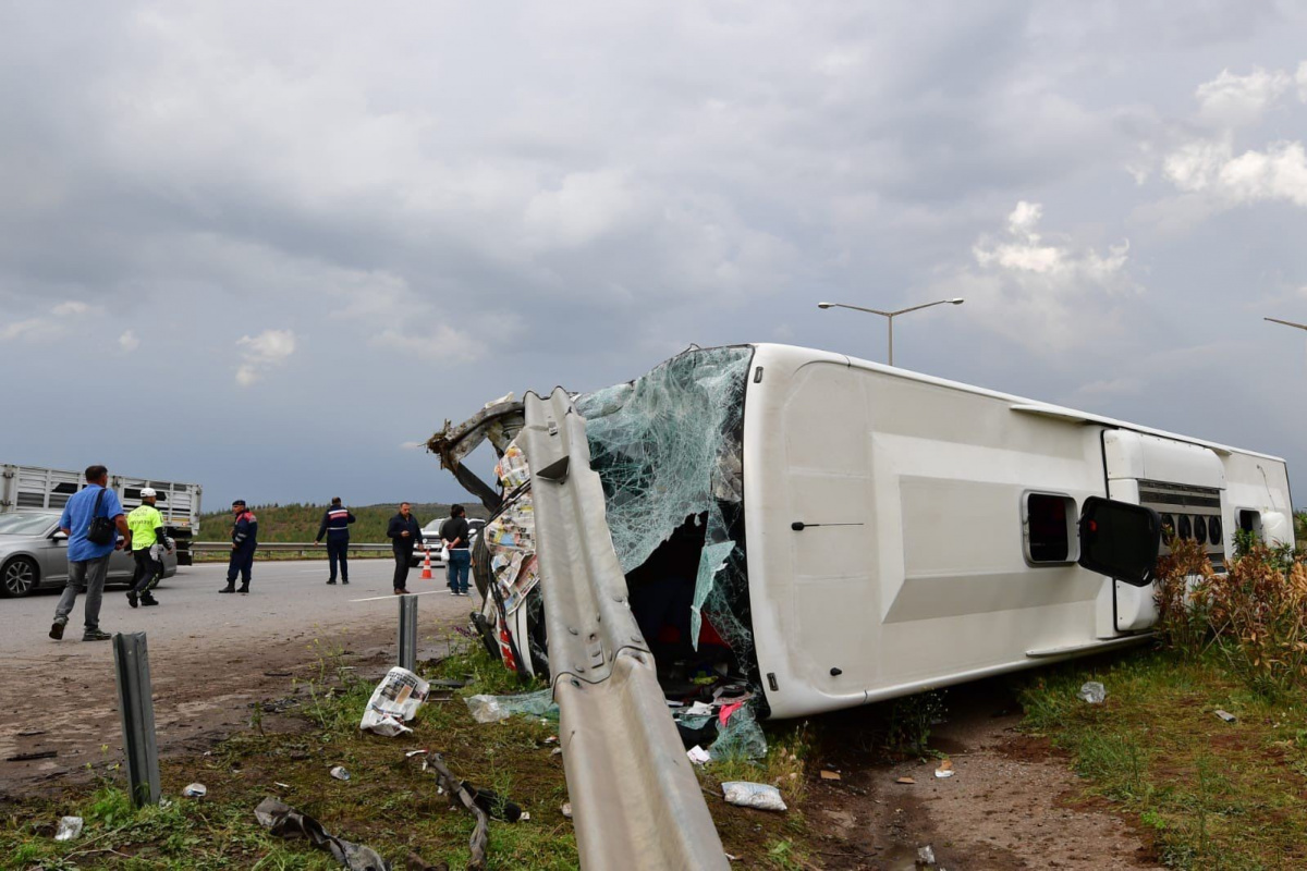 Gaziantep'te feci kaza: 14 yaralı