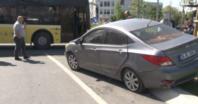 Gaziosmanpaşa'da İETT otobüsü ile otomobil çarpıştı: 3 yaralı