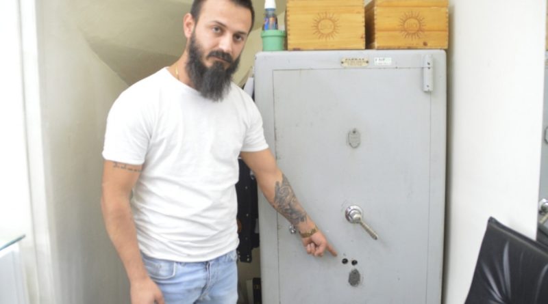 Gaziosmanpaşa’da matkap ile kasayı deldiler!