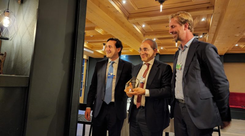 'Global Lighthouse Network'üne seçilen STAR Rafineri Davos’ta ödülünü aldı