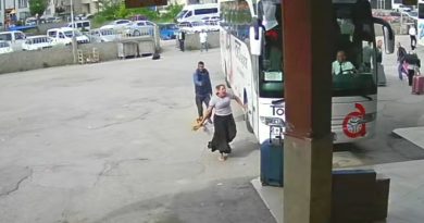 Gözü dönen koca eşine ve öz kardeşine kurşun yağdırdı!