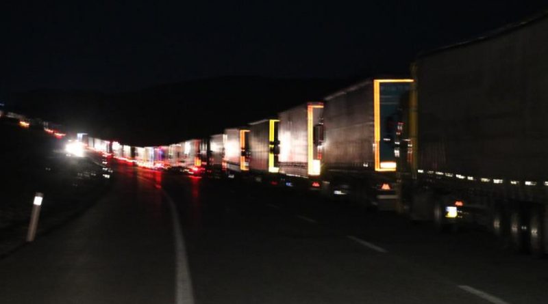 Hamzabeyli Sınır Kapısında tır kuyruğu
