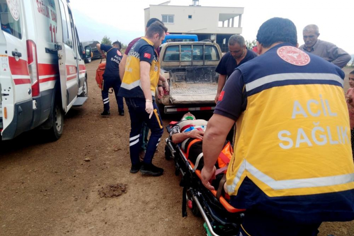 Hayvan otlatırken kayalıklardan düşen çoban yaralandı