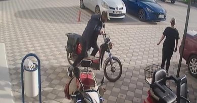 Hırsız sevgililer motosikletleri böyle çaldı