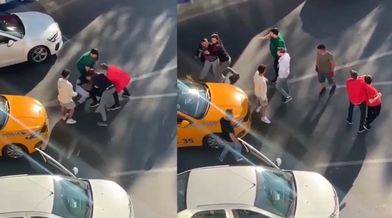 İki taksicinin tekmeli yumruklu müşteri kavgası kamerada