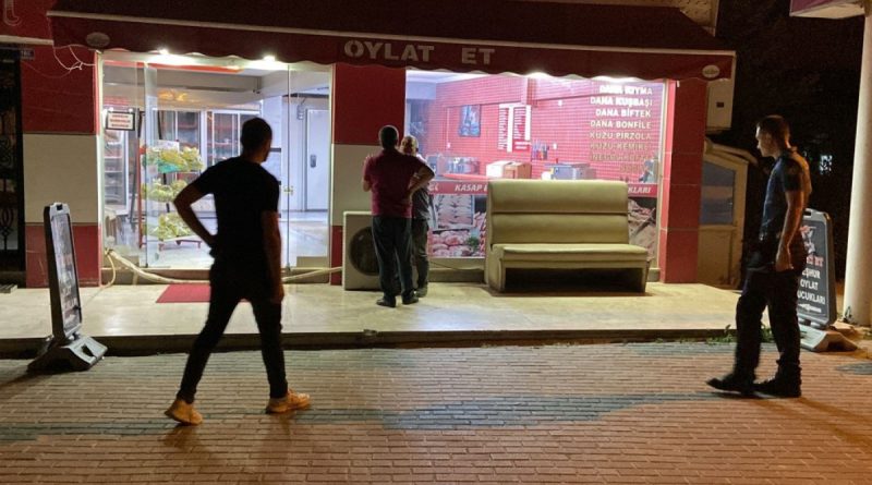 İş yerinde evlat katili oldu