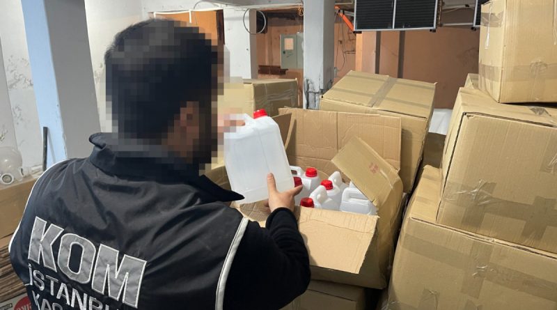 İstanbul'da sahte alkol üreticilerine baskın: 24 ton 875 litre etil alkol ele geçirildi
