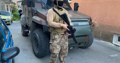 İstanbul Emniyet Müdürlüğü tarafından şafak vakti eş zamanlı uyuşturucu operasyonu