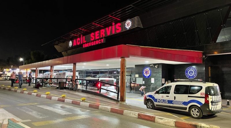 İzmir’de bıçaklı kavga: 1 ölü