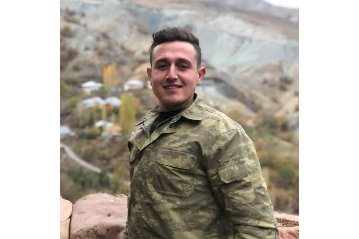 İzmir’de silahlı kavgada başından vurulan eski uzman çavuş hayatını kaybetti