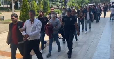 İzmir merkezli uyuşturucu operasyonunda 32 tutuklama