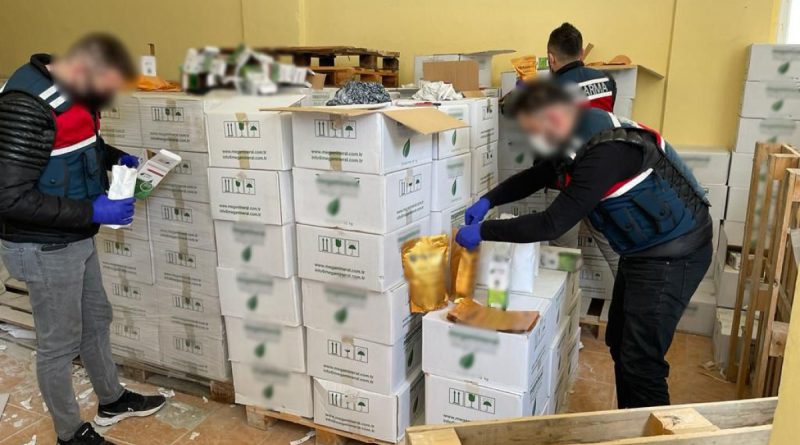 Jandarma’dan kaçak organik gübre operasyonu