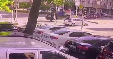 Kadıköy'de alkollü sürücünün kaza anı kamerada