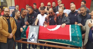 Kalp krizinden ölen şampiyon boksör memleketi Giresun’da son yolculuğuna uğurlandı