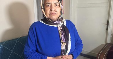 Kardeşinin otomobilini üzerine aldı, evine haciz geldi