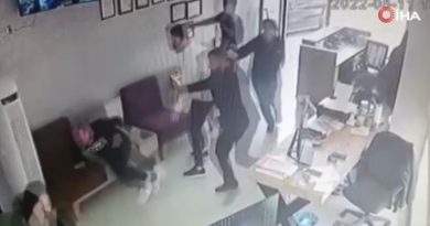 Kargocu ile anlaşamadı, arkadaşlarıyla ortalığı birbirine kattı