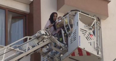 Kartal’da yangın paniği: Mahsur kalan anne ve bebeği itfaiye ekipleri kurtardı