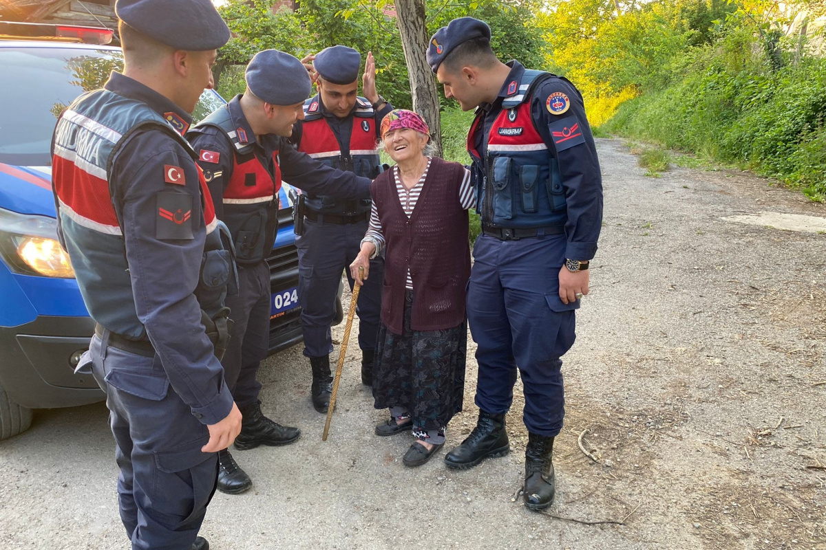 Kayıp kadın ormanda bulundu