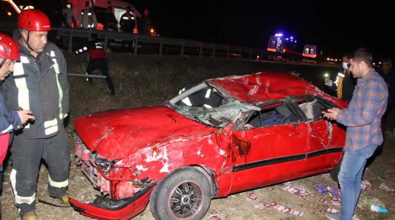Kontrolden çıkan otomobil takla attı: 1 çocuk öldü, 7 kişi yaralandı