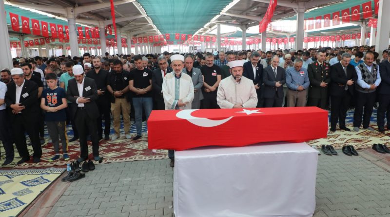 Konyalı şehit Hasan Çatal son yolculuğuna uğurlandı