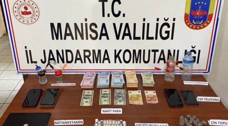 Manisa’da jandarmadan uyuşturucu operasyonu: 2 gözaltı