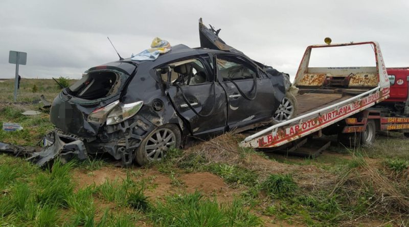 Nişana giden aile Yozgat’ta kaza yaptı: 1 ölü, 6 yaralı